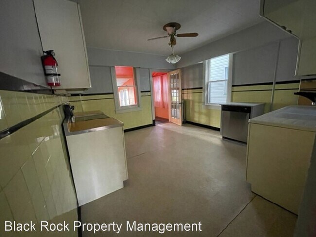 Building Photo - 4 br, 1 bath House - 334 E Ludlow St