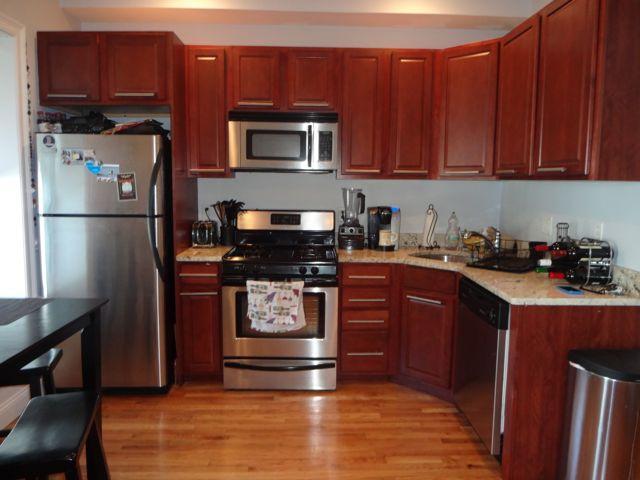 Foto principal - 110 N St