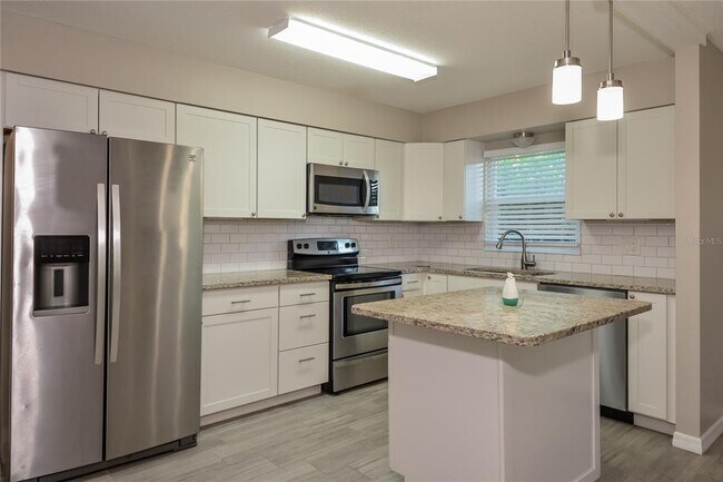 Foto del edificio - 1222 24th Ave W