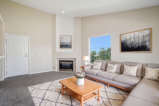 2 Bed, 2 Bath Living Room - Sterling Pointe Apartments