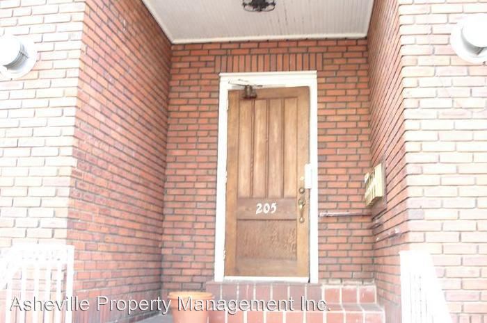 Primary Photo - 205 Hillside St