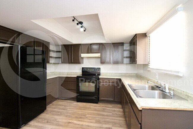 Foto del edificio - 1147 West Drummer Avenue