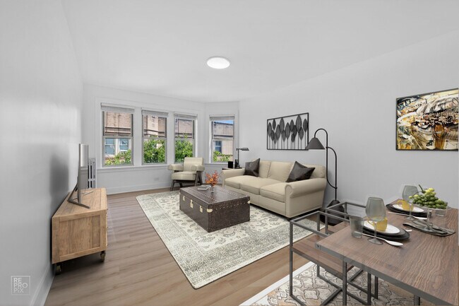 Foto del edificio - 6312 N Artesian Ave