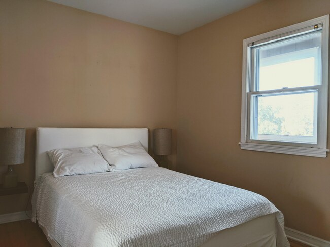 Foto del edificio - 4447 N Melvina Ave