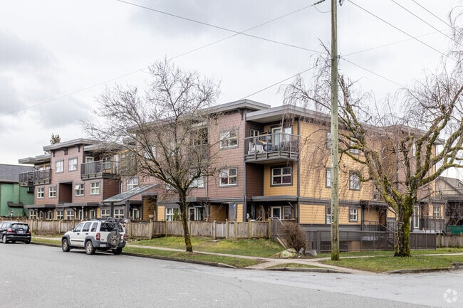 Crossroads Co-op