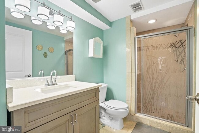 Building Photo - 2045 Royal Fern Ct