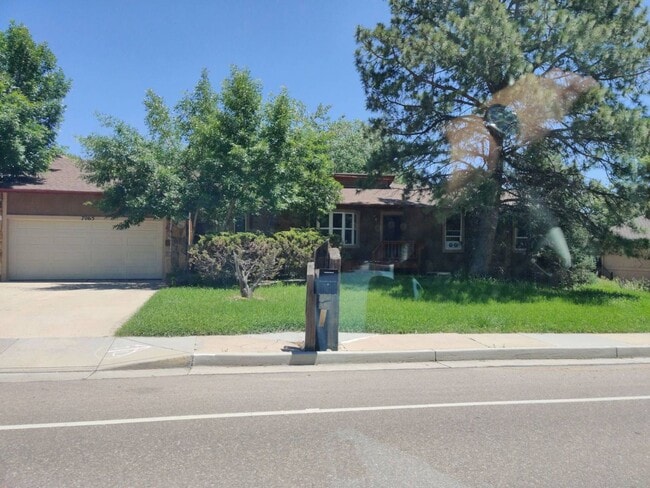 Foto del edificio - Beautiful 5 Bedroom Ranch Style Home in No...