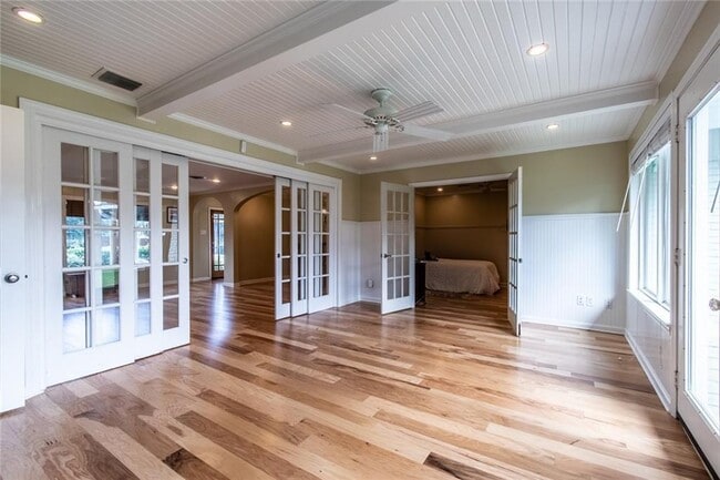 Building Photo - 301 Williamson Pl