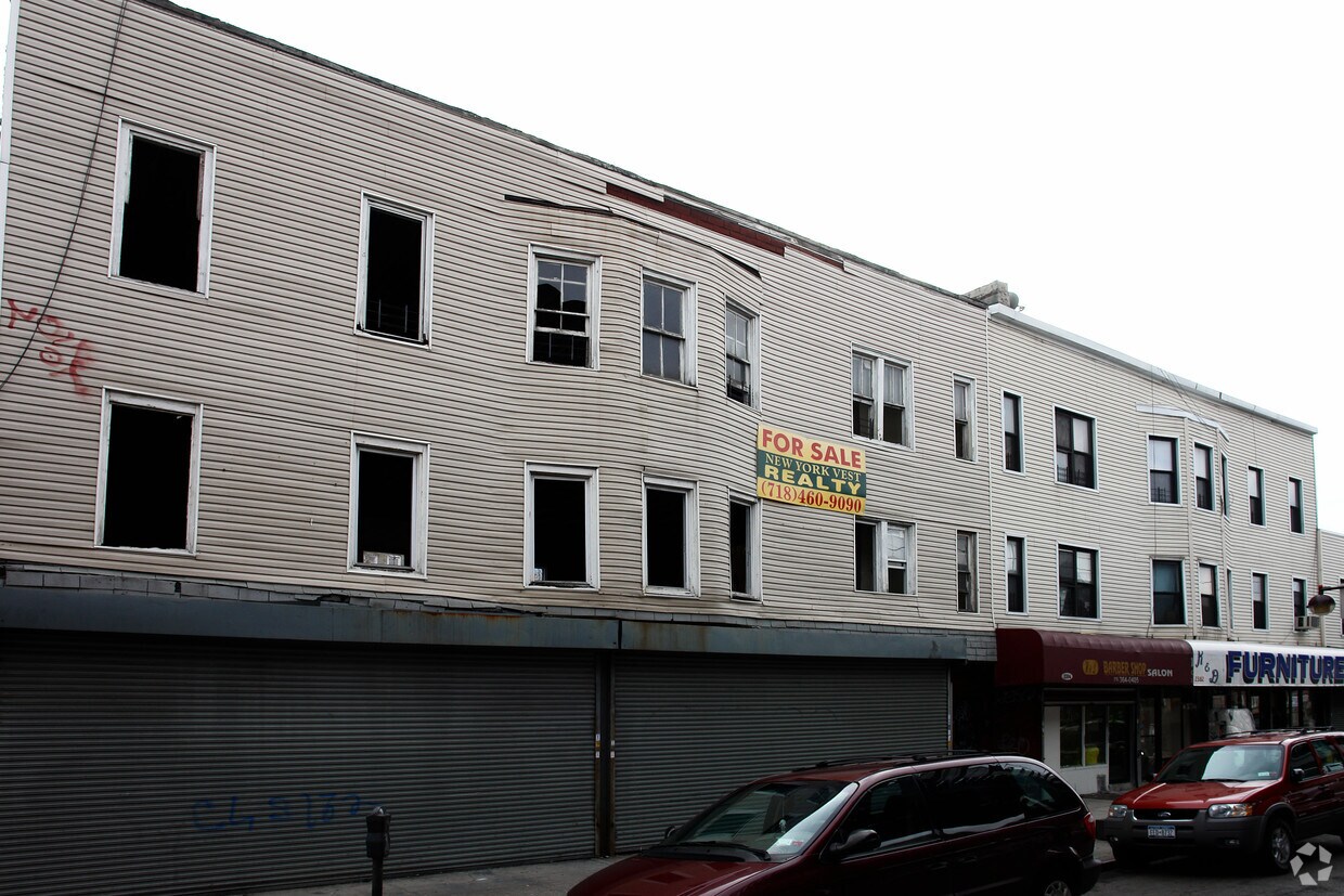 Building Photo - 2382-2384 Jerome Ave
