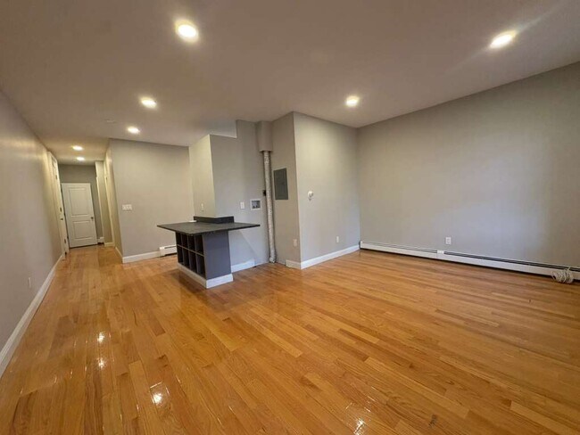 Foto del edificio - 604 Chapel St