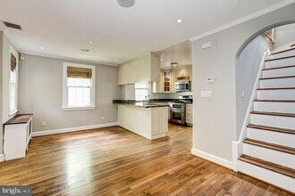 Building Photo - 4350 River Rd NW