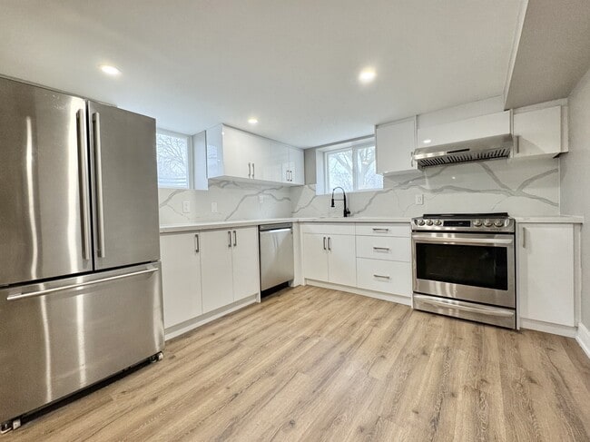 Building Photo - 53 Martin Rd