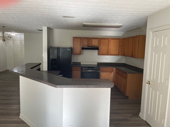 Foto del edificio - 6298 Waverly Ln