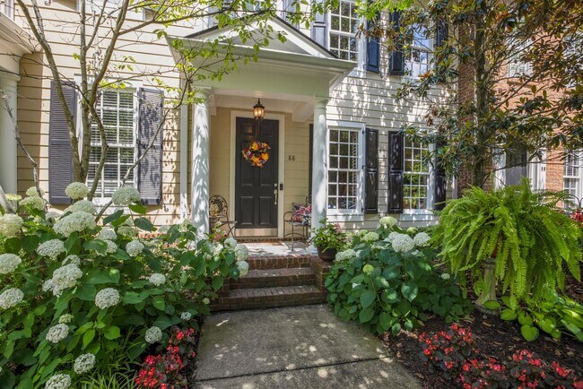 Front Door - 88 Pearl St