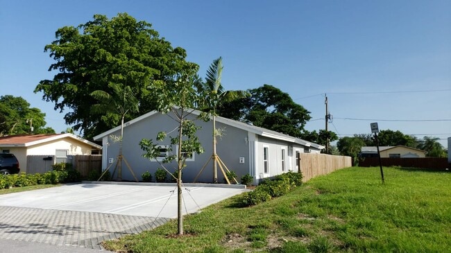 Building Photo - 217 NW 12th St