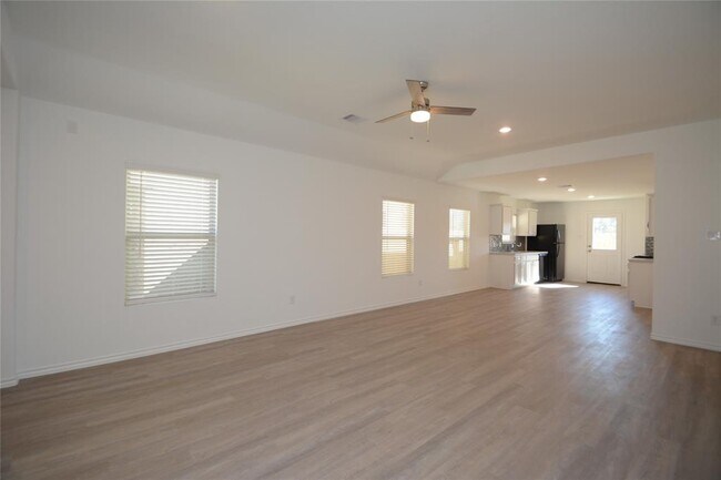 Foto del edificio - 1319 Winding Willow Dr