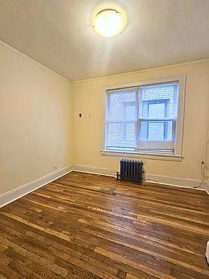 Foto del edificio - 3 bedroom in ASTORIA NY 11103