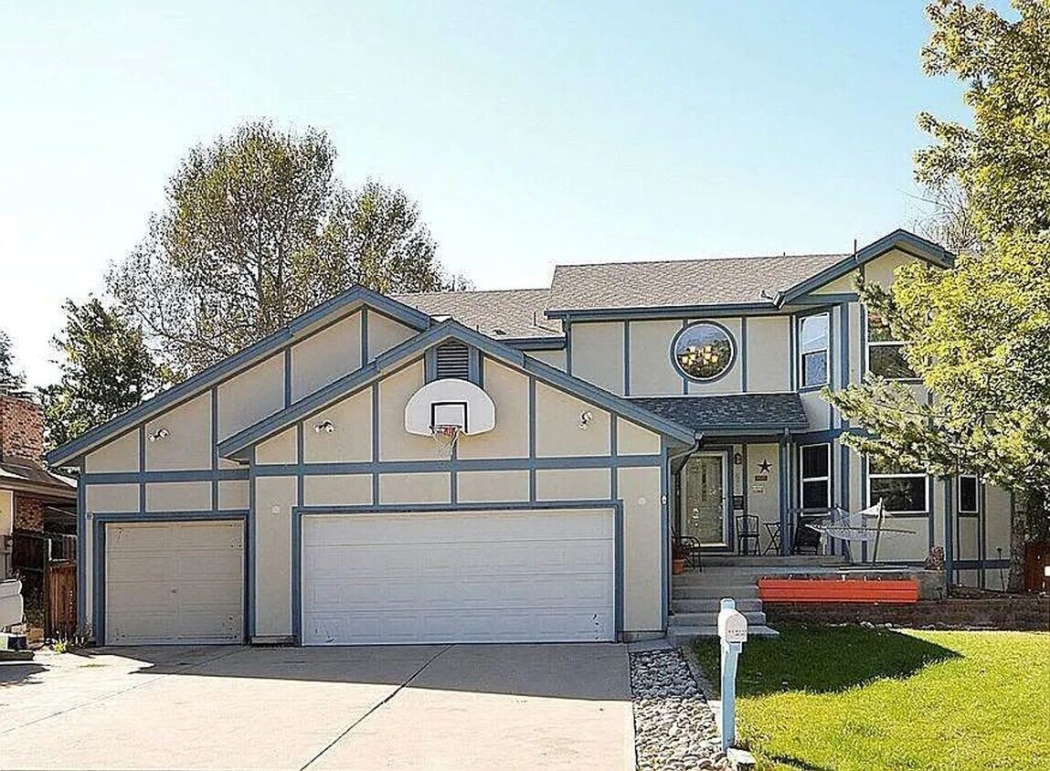 Spacious 4BD/ 4BA Home in Broomfield, CO! House Rental in