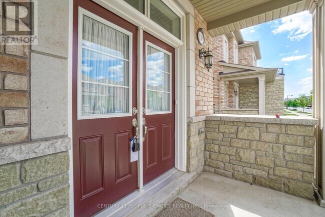 Photo du bâtiment - 130 Orchardcroft Rd