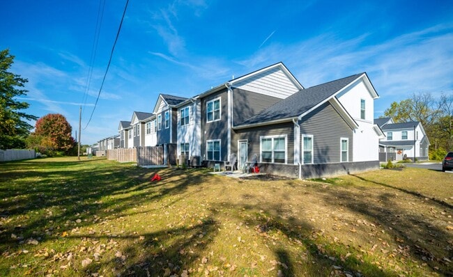 Interior Photo - Ravines at Taylor