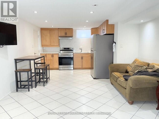 Building Photo - 82 Calvington Dr