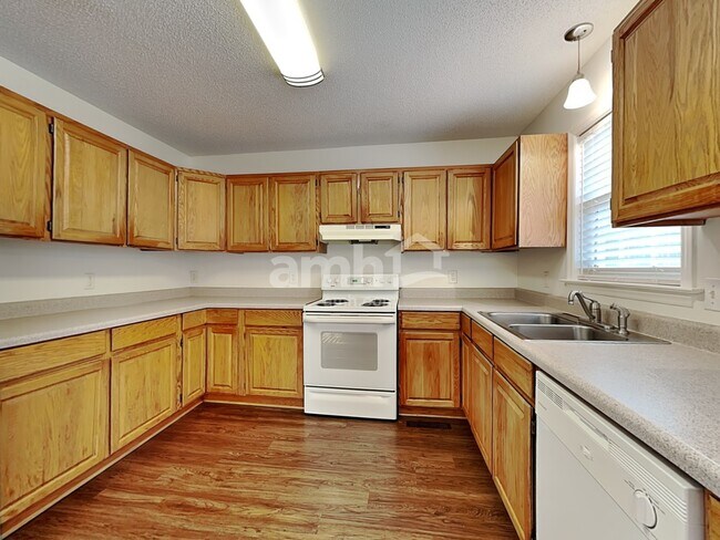 Foto del edificio - 4602 Bottoms Rock Ln