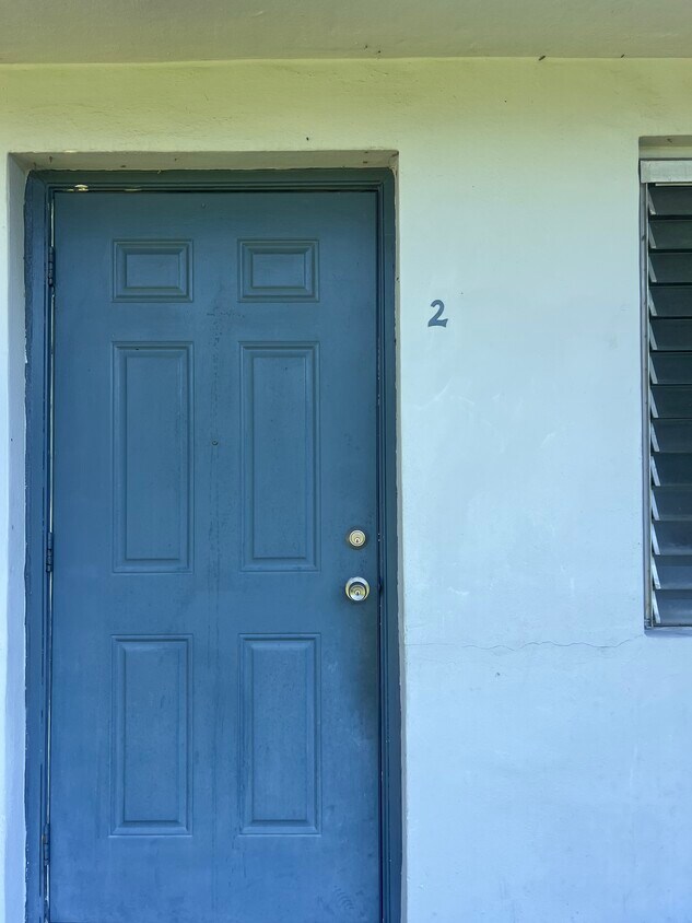 Foto principal - 525 NE 150th St