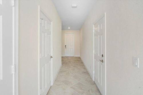 Building Photo - 6141 Bangalow Drive