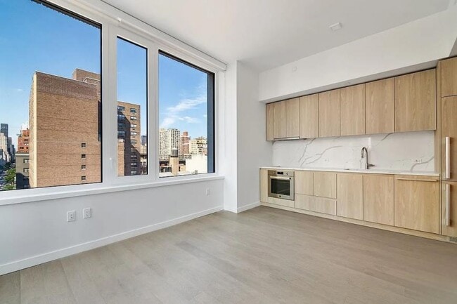 Building Photo - 2 bedroom in NEW YORK NY 10010