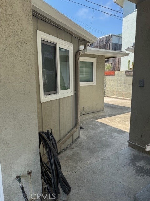 Building Photo - 312 Avenida Del Mar