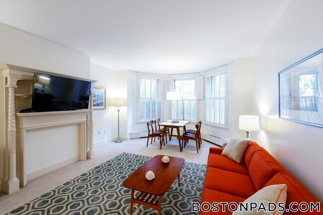 Foto del edificio - 387 Commonwealth Ave