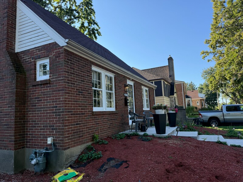 Foto principal - 421 N Linden St