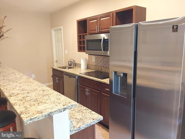 Foto del edificio - 25091 KINGSCOTE Ct