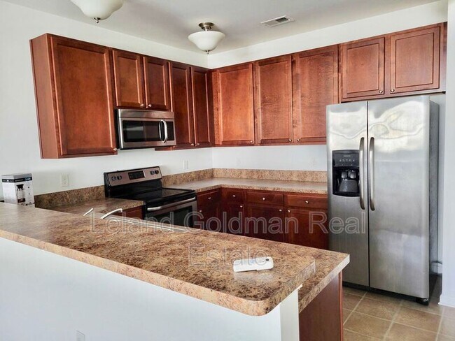 Building Photo - 4332 Hillingdon Bend