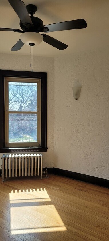 Foto del edificio - 10740 S Racine Ave