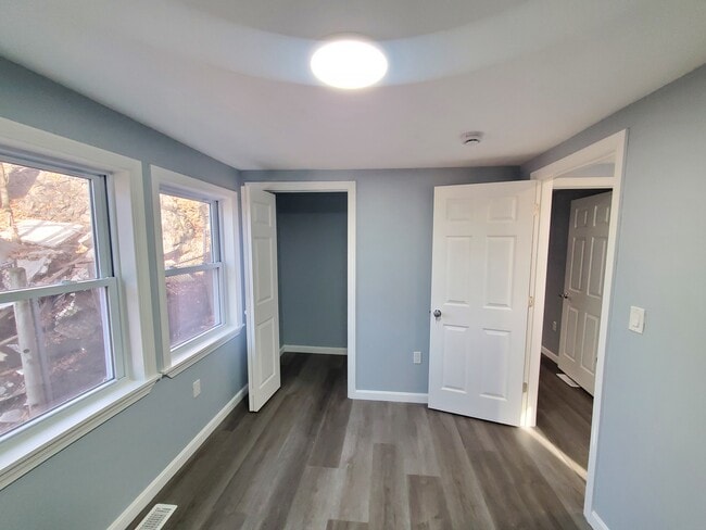 Foto del edificio - 289 Fellsway W