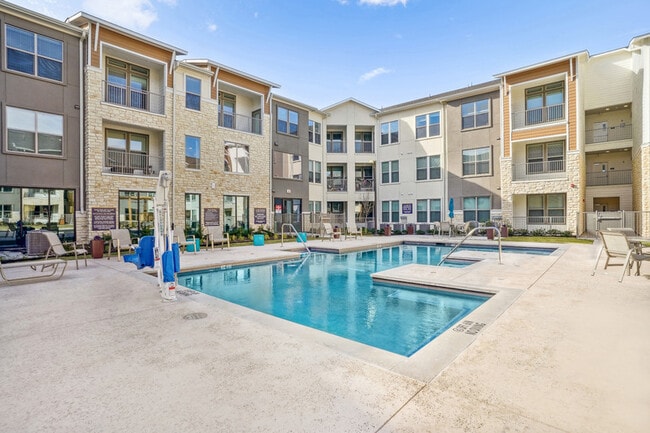 Building Photo - Parmore Anna Apartments