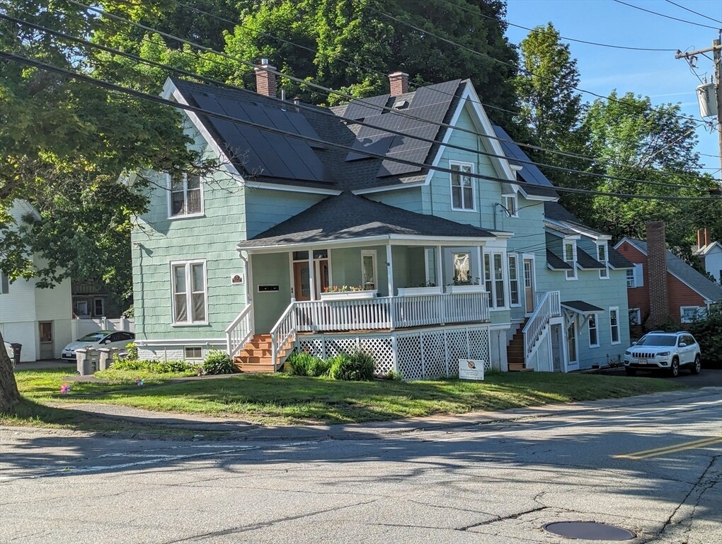 3 Beech St Unit 1, Gardner, MA 01440 Room for Rent in Gardner, MA