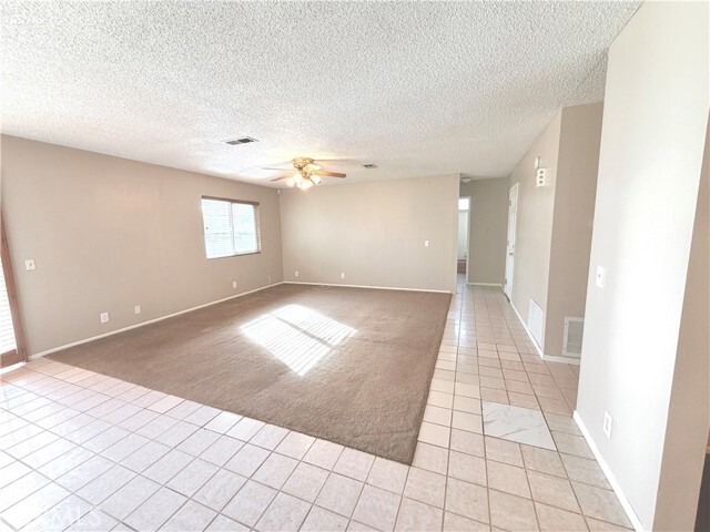 Foto del edificio - 942 W Cumberland St