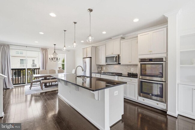 Foto del edificio - 6833 William White Way