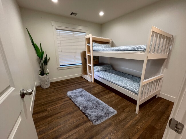 Foto del edificio - 6893 S Countrywoods Cir