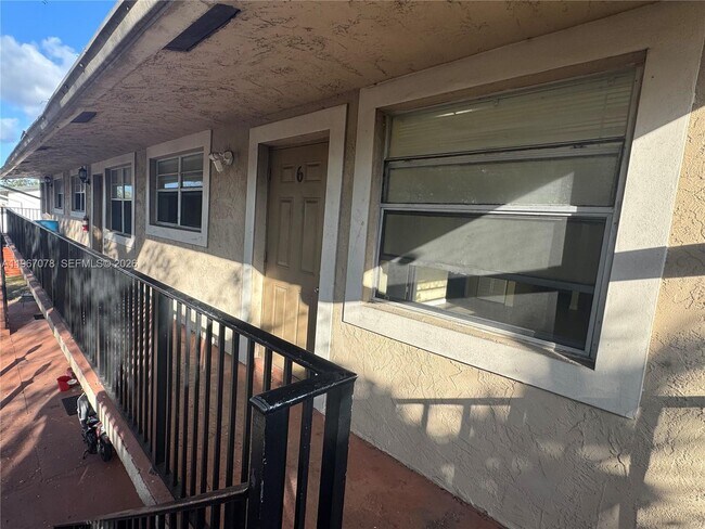 Building Photo - 1101 Prospect Rd