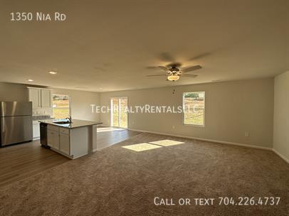 Building Photo - 1350 Nia Rd