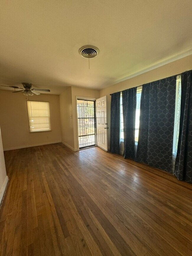 Foto del edificio - 4312 S Hayden St