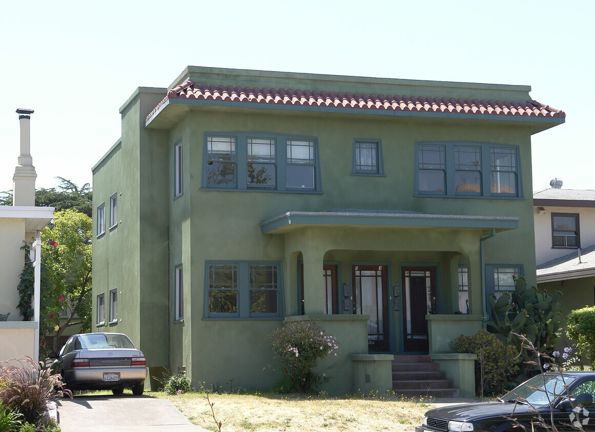 Primary Photo - 4154 Park Blvd