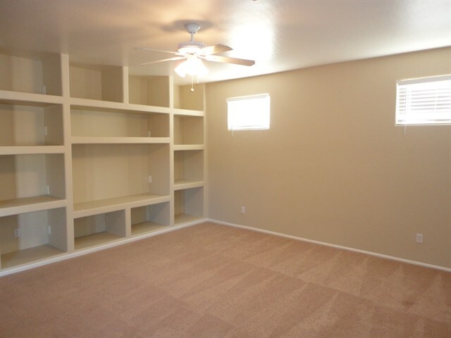 Building Photo - 3056 S Joslyn