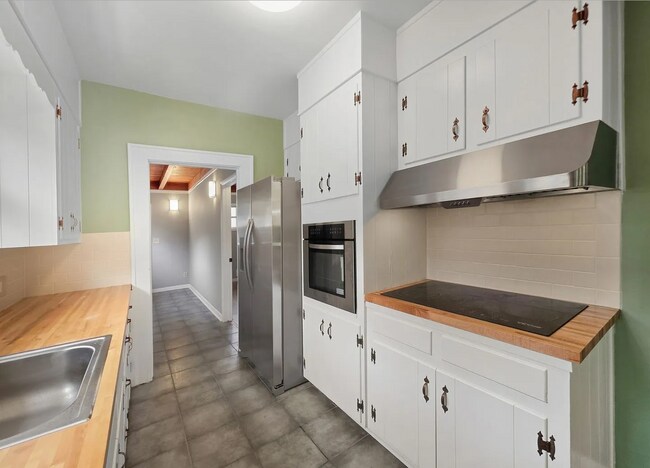 Foto del edificio - 1391 Jefferson Ave