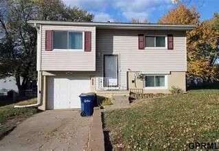 Building Photo - 2706 Bryan Ave