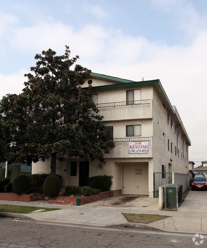 Building Photo - 12623 Fonthill Ave