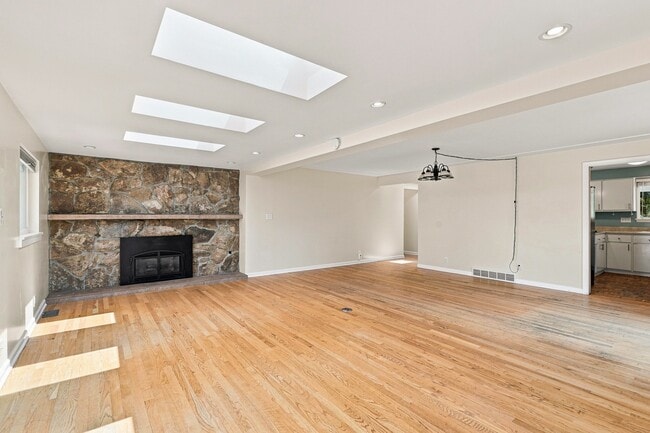 Building Photo - 6685 W 25th Ln